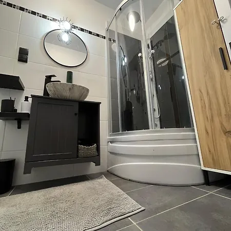 Sant'anastasia Opera House Apartment